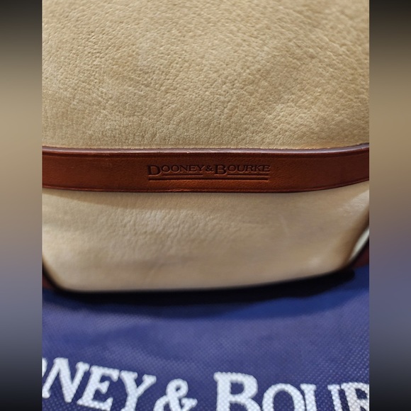 SOLD || Dooney & Bourke Italia || RARE South Coast Shopper || Hard to Find - Picture 2 of 13